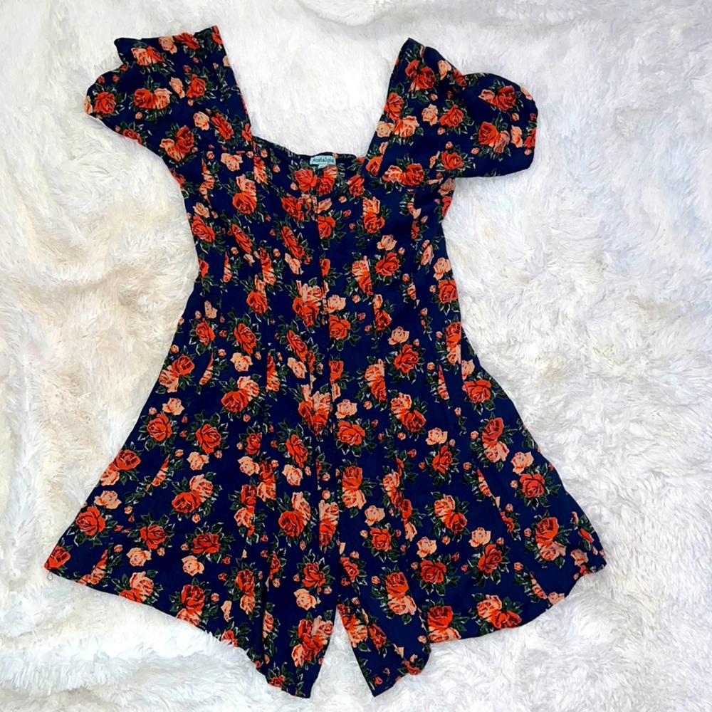 Nostalgia Floral print dress- Size M